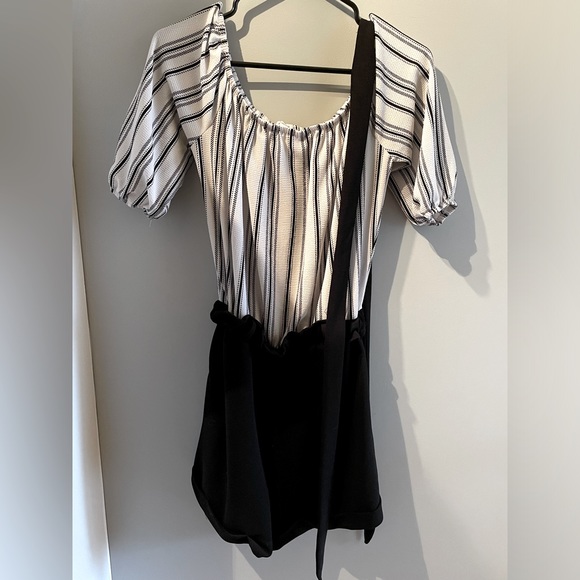 One piece / Short - Picture 1 of 1